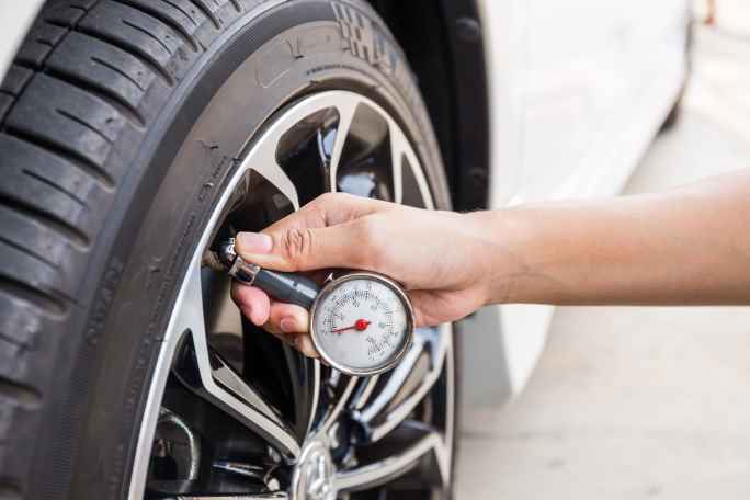 Incorrect Tire Pressure and Worn Tire Tread