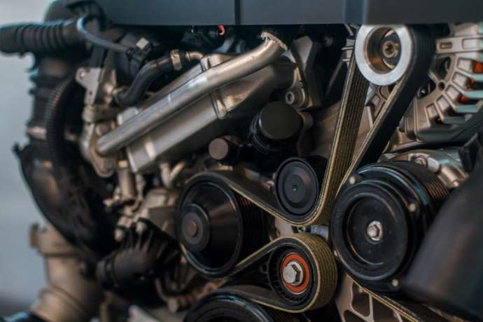 What does the Serpentine Belt Do in a Car